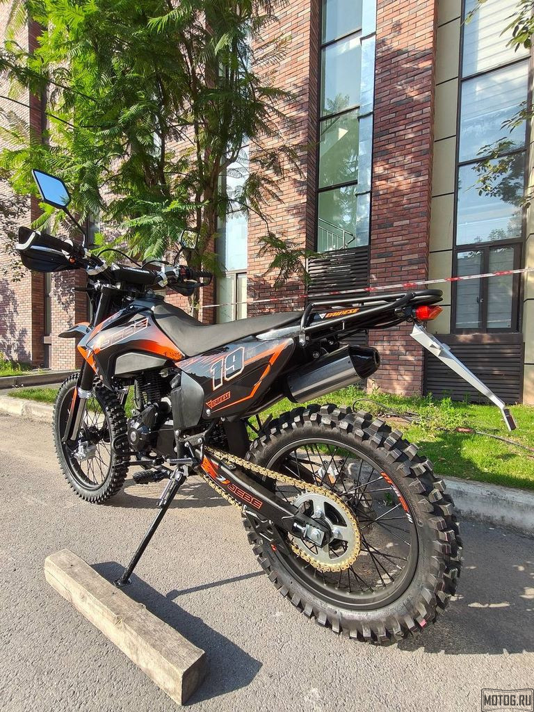 Эндуро мотоцикл Jebe 19 — надёжный байк для бездорожья Эндуро мотоцикл Jebe 19 — надёжный байк для бездорожья